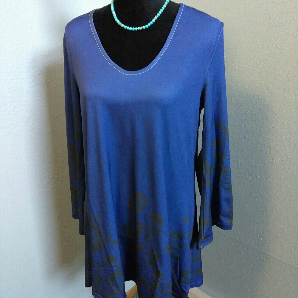 Blue and Black Floral Tunic - Picture 6 of 8
